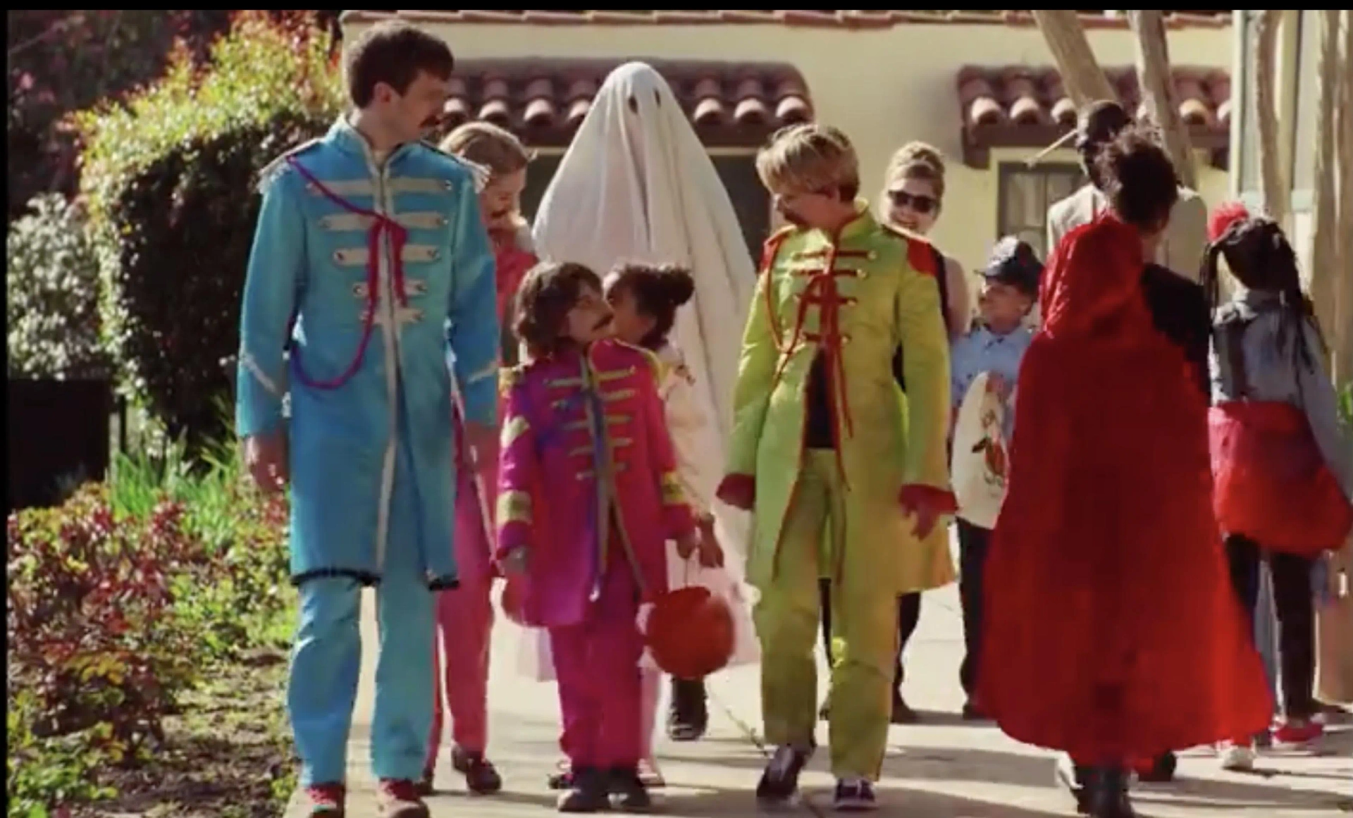 Julie Hagerty, Scarlett Johansson, Mark O'Brien, and Azhy Robertson in Marriage Story (2019)