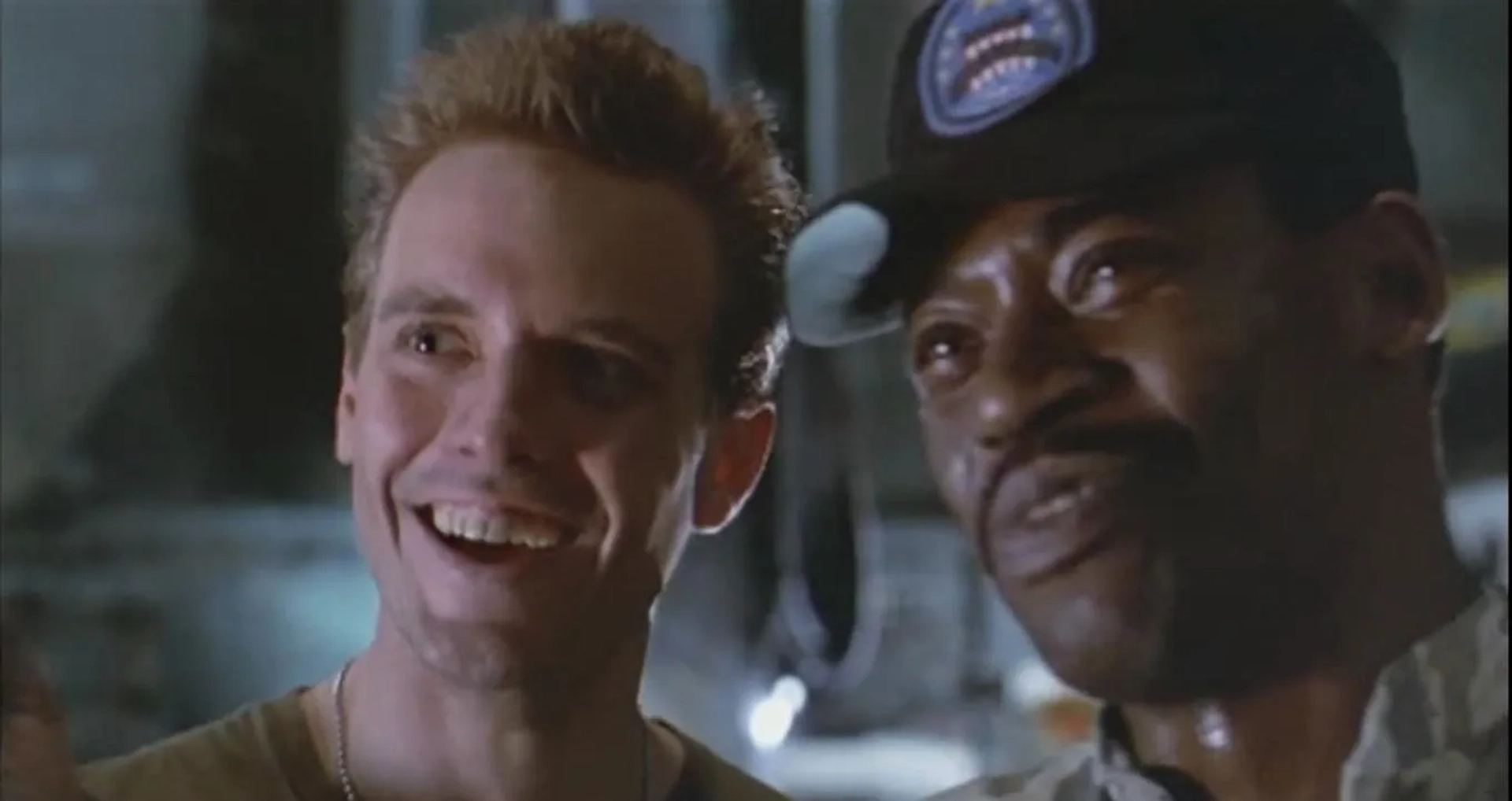 Michael Biehn and Al Matthews in Aliens (1986)