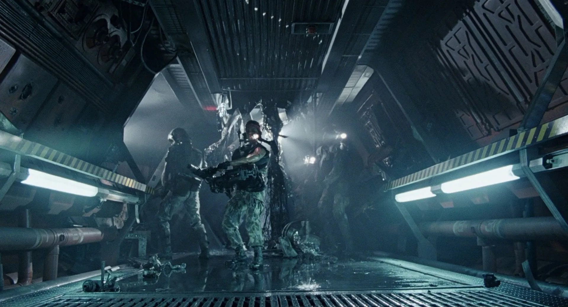 Jenette Goldstein in Aliens (1986)