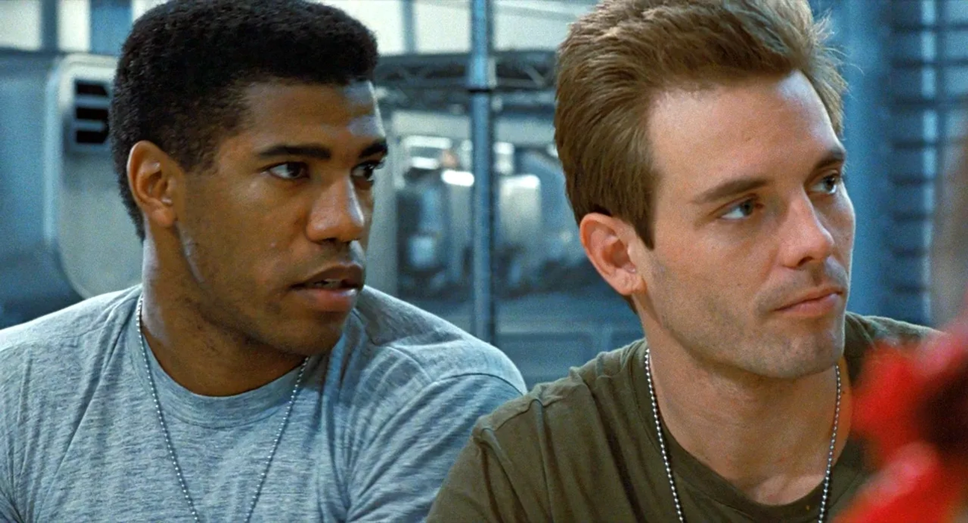 Michael Biehn and Ricco Ross in Aliens (1986)