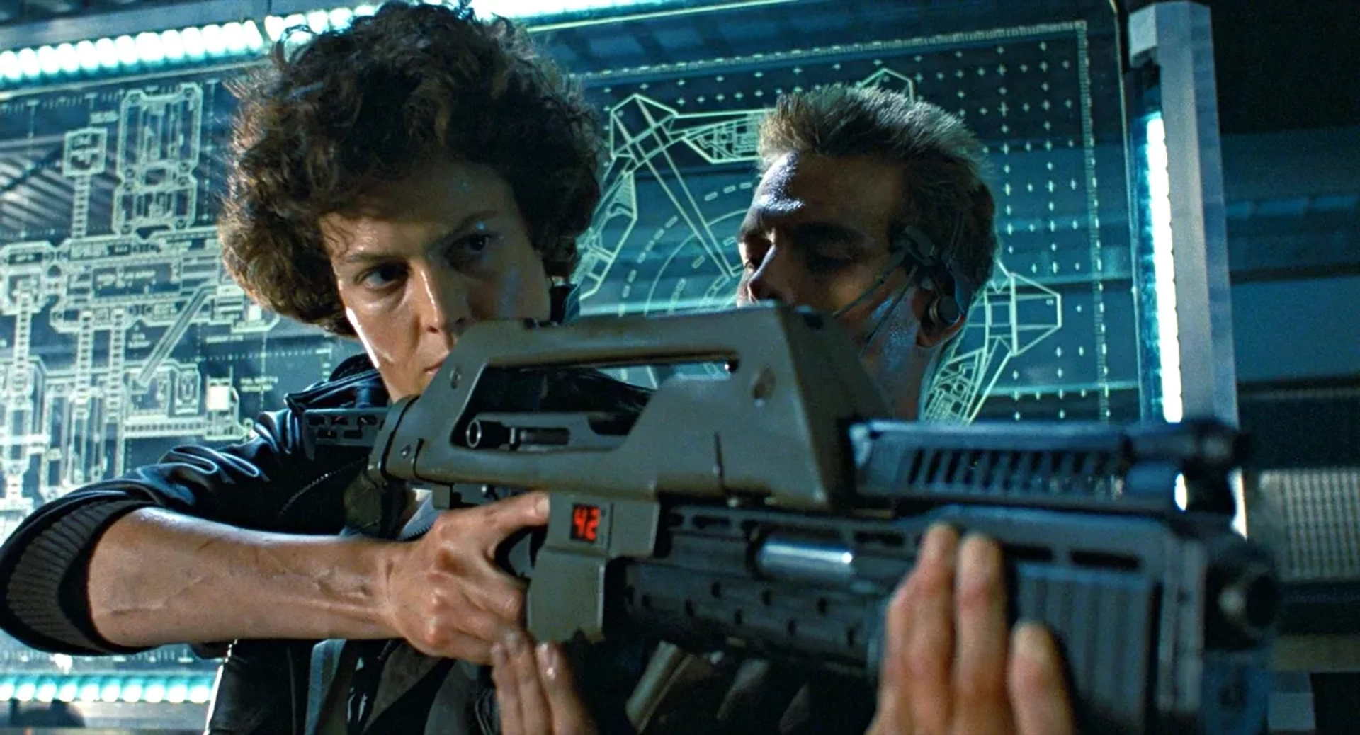 Sigourney Weaver and Michael Biehn in Aliens (1986)