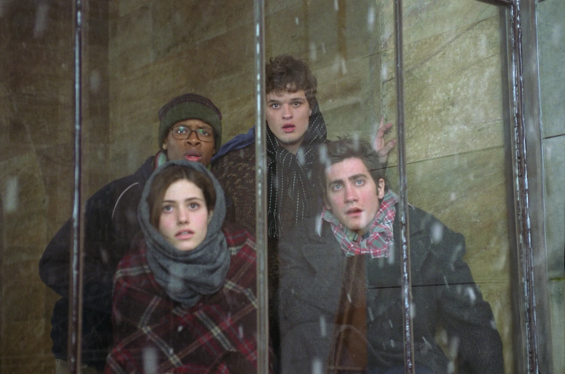 Emmy Rossum, Jake Gyllenhaal, Austin Nichols, and Arjay Smith in The Day After Tomorrow (2004)