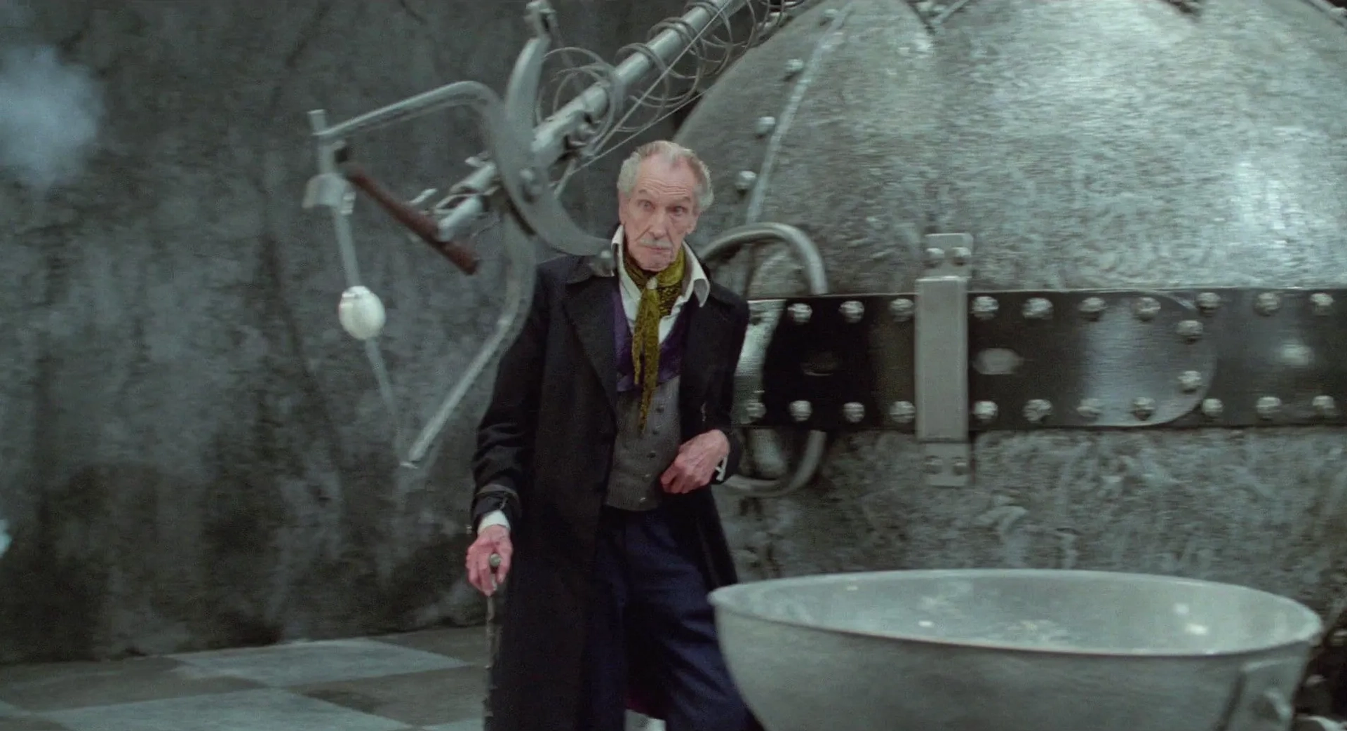 Vincent Price in Edward Scissorhands (1990)