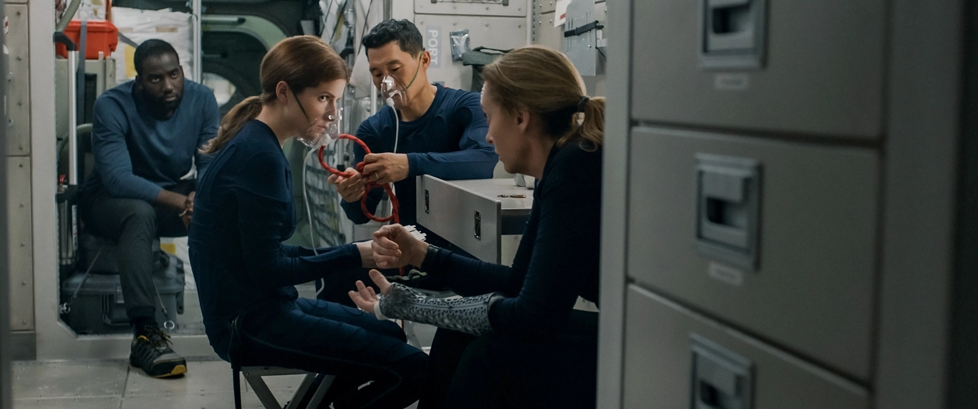 Toni Collette, Daniel Dae Kim, Anna Kendrick, and Shamier Anderson in Stowaway (2021)