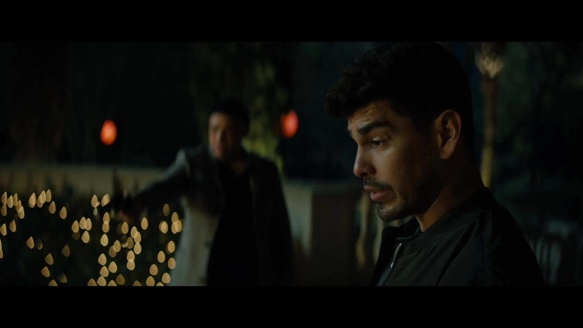 Raúl Castillo in Night Teeth (2021)