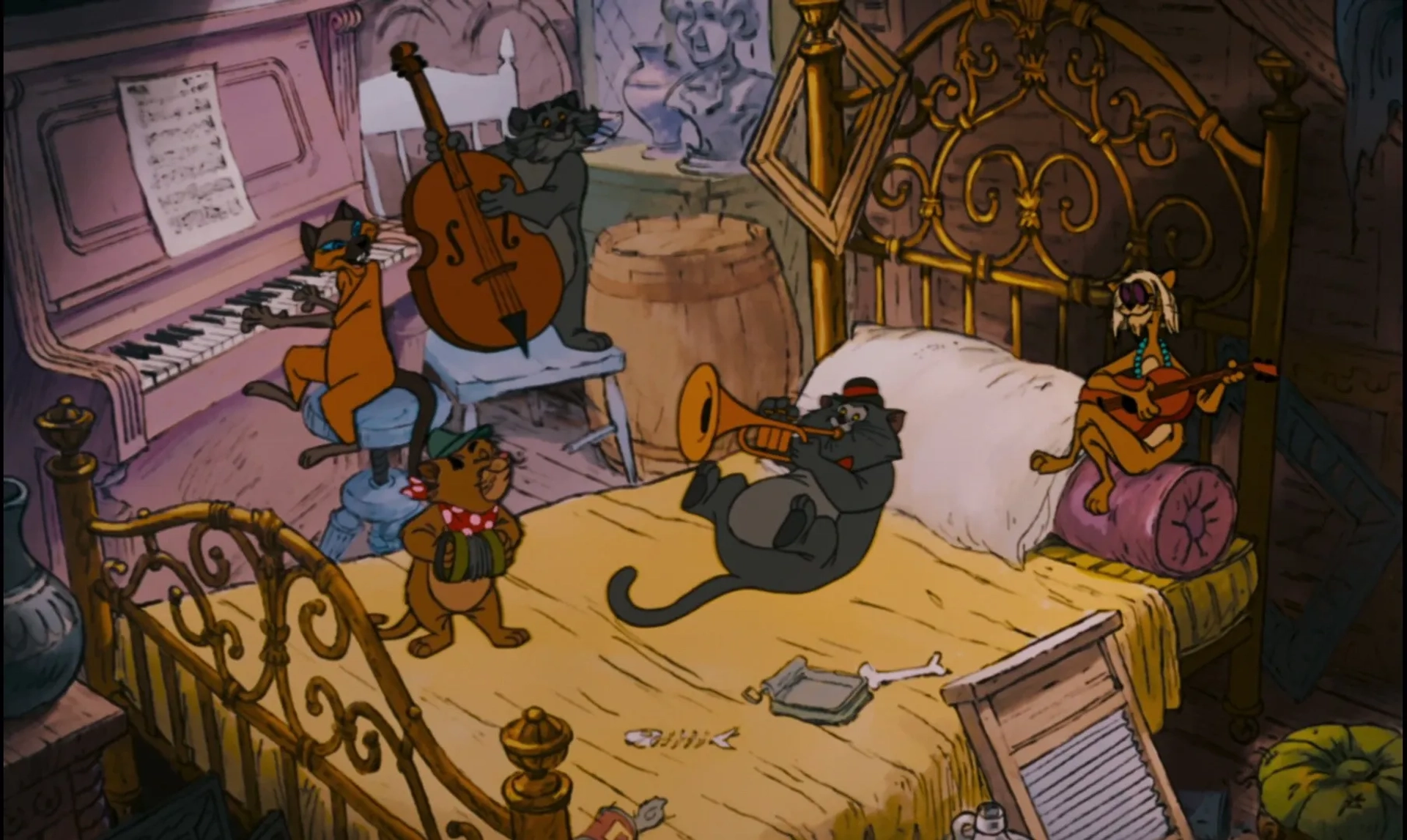 Scatman Crothers, Lord Tim Hudson, Thurl Ravenscroft, Vito Scotti, and Paul Winchell in The Aristocats (1970)