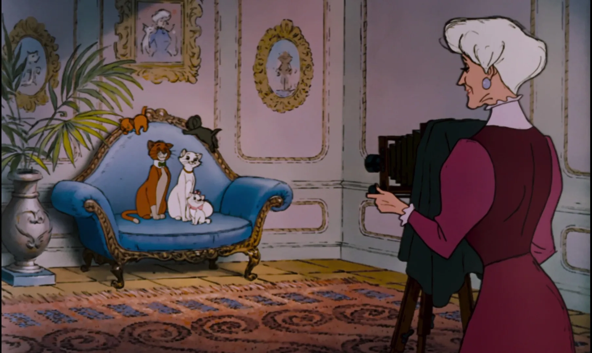 Eva Gabor, Hermione Baddeley, Dean Clark, Gary Dubin, Liz English, and Phil Harris in The Aristocats (1970)