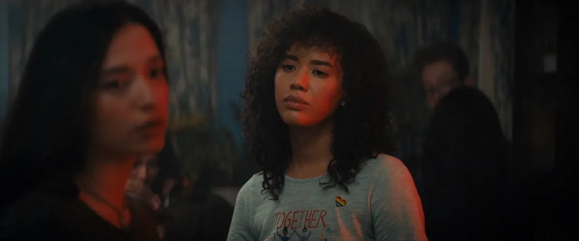 Jasmin Savoy Brown and Mikey Madison in Scream (2022)