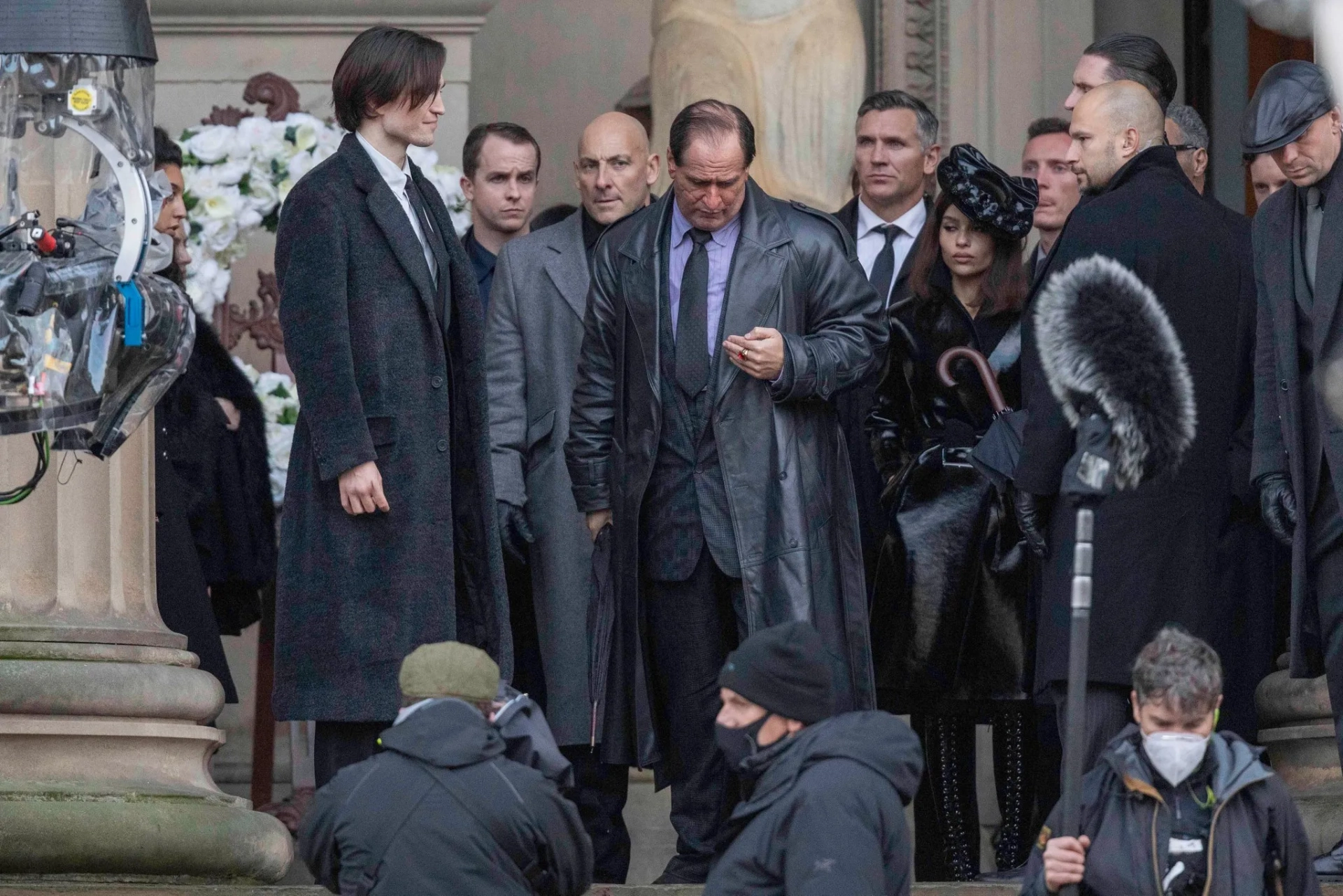 Colin Farrell, Robert Pattinson, Mark Killeen, and Zoë Kravitz in The Batman (2022)