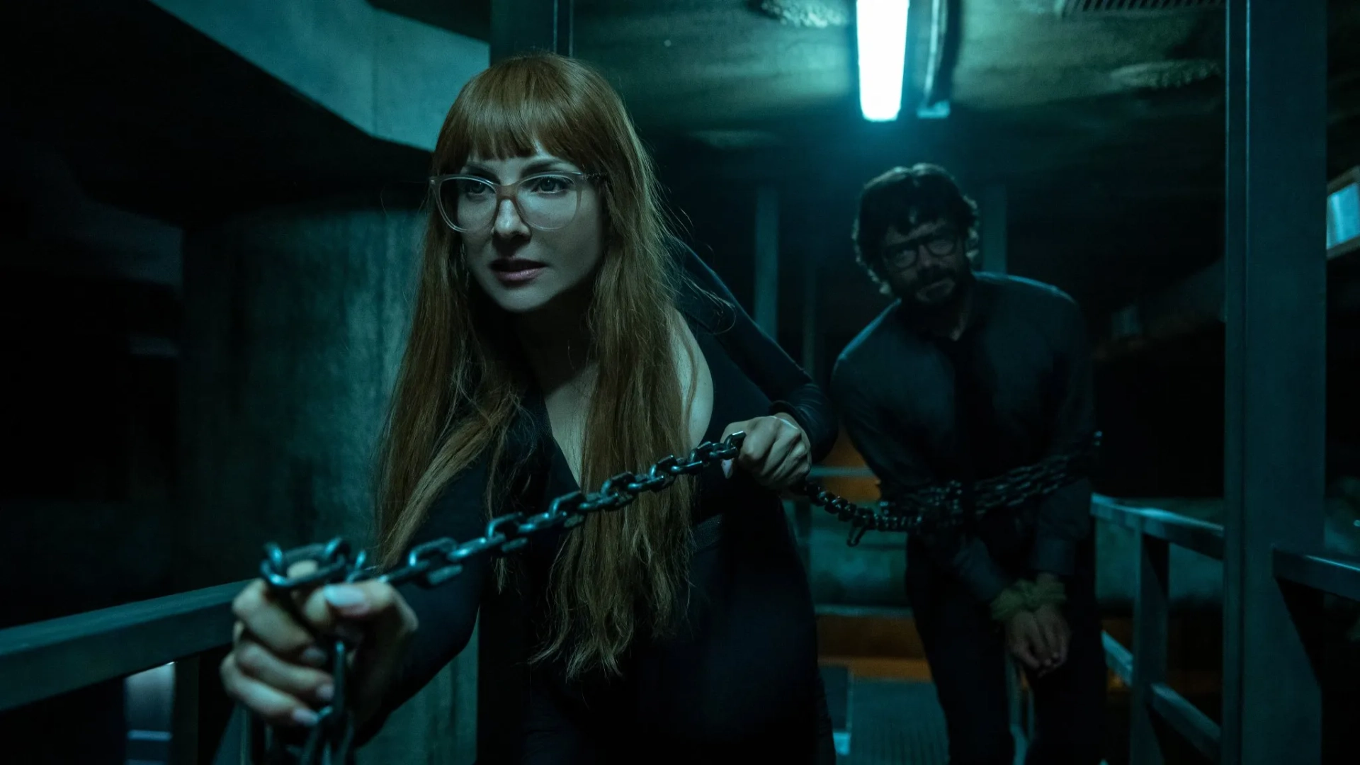 Najwa Nimri and Álvaro Morte in Money Heist (2017)