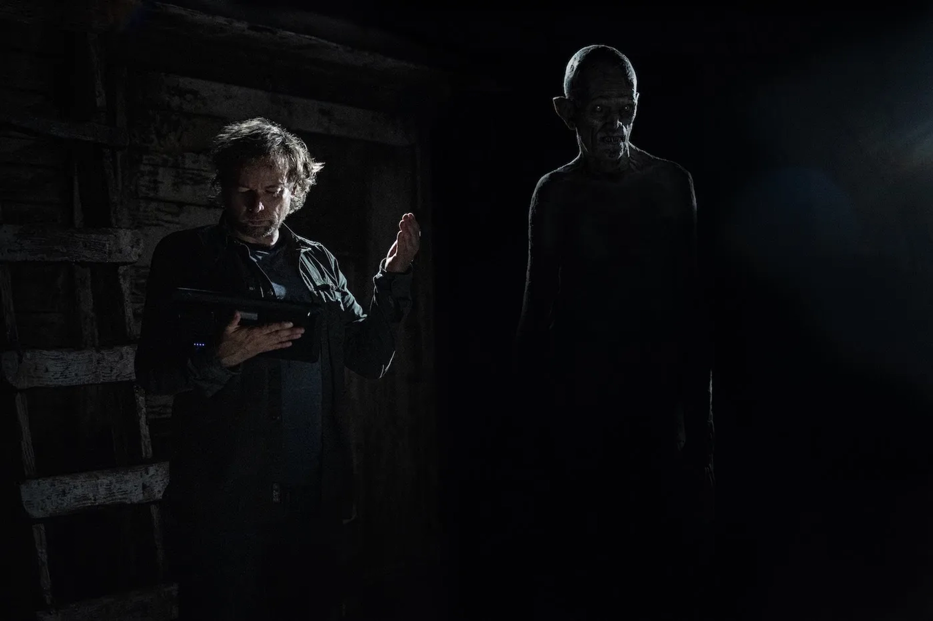 André Øvredal and Javier Botet in The Last Voyage of the Demeter (2023)