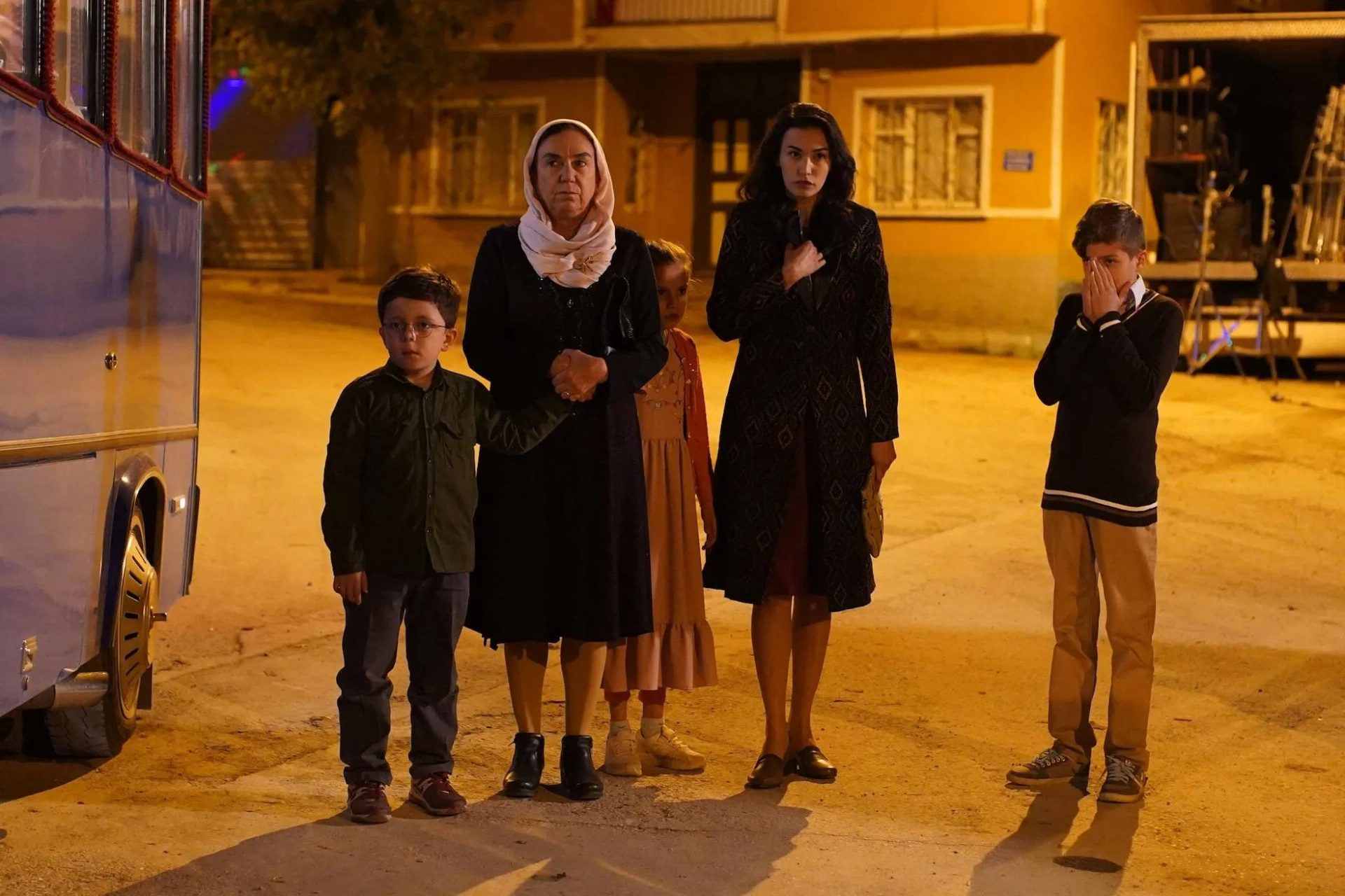 Samet Arda Mercan, Beril Karademir, Ali Toptas, Sebnem Dilligil, and Ecem Özkaya in An Anatolian Tale (2020)