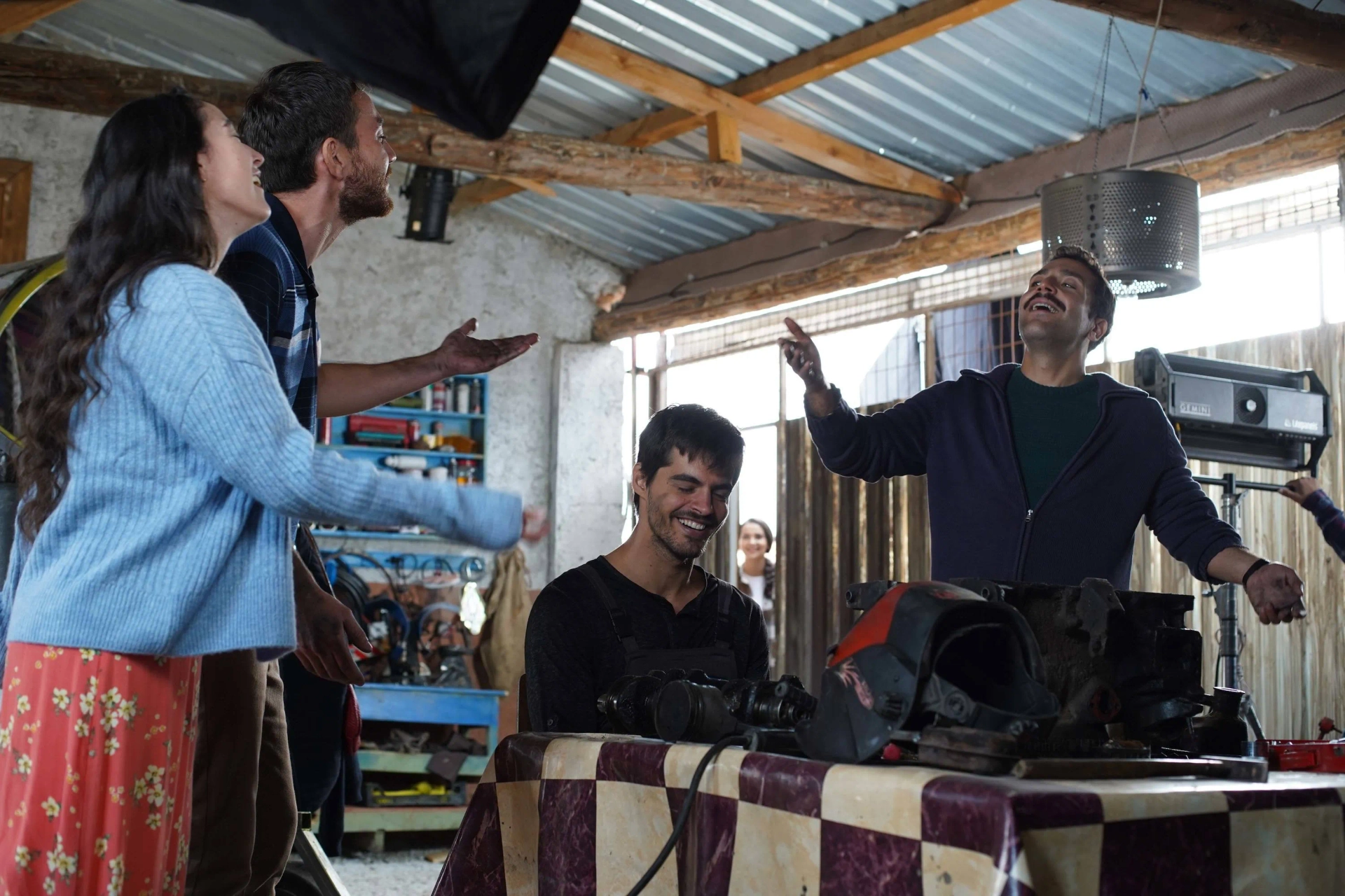 Gulsim Ali, Berk Atan, Cihat Suvarioglu, Nazli Pinar Kaya, and Semih Ertürk in An Anatolian Tale (2020)