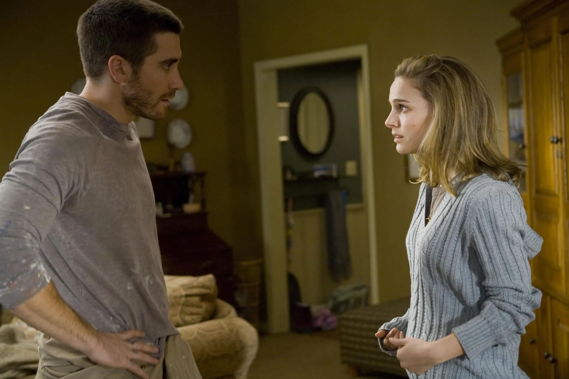 Natalie Portman and Jake Gyllenhaal in Brothers (2009)