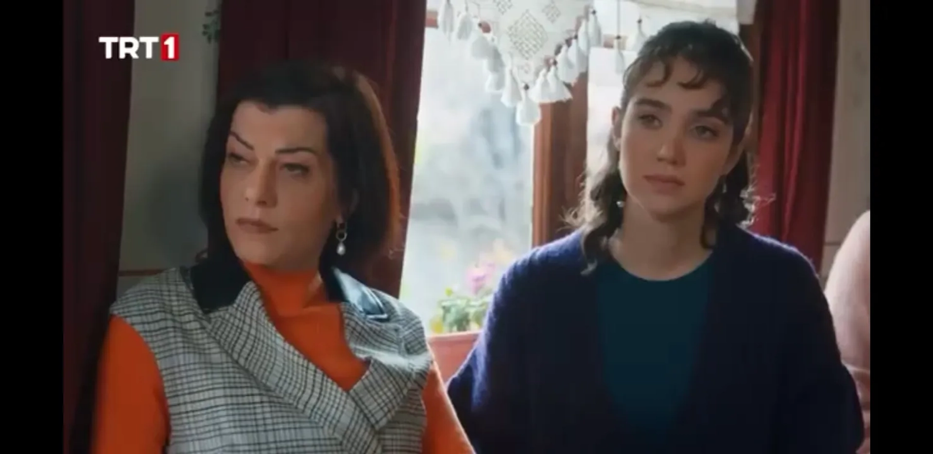 Merih Öztürk and Filiz Ahmet in Balkan Ninnisi (2022)