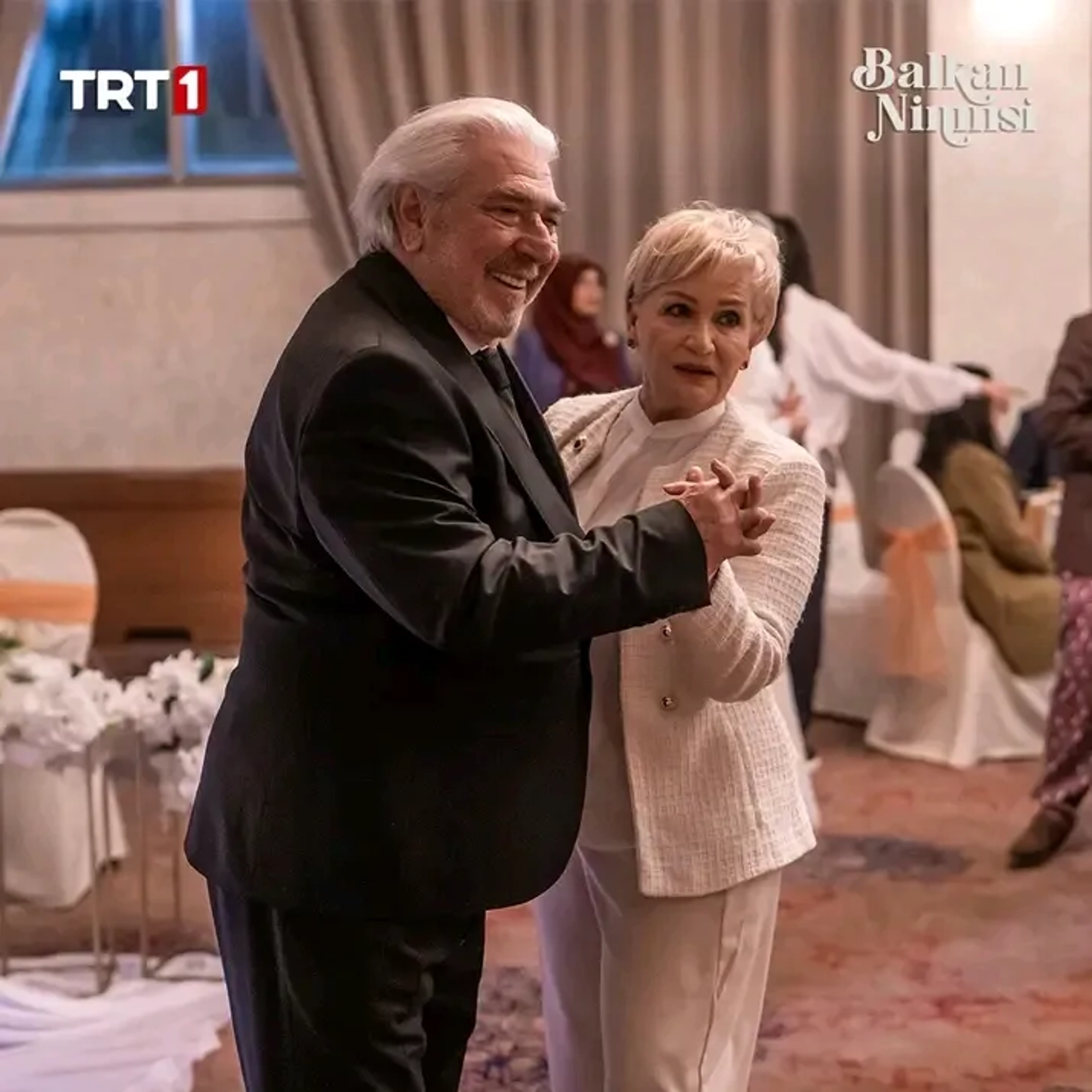 Erdal Özyagcilar and Bedija Begovska in Balkan Ninnisi (2022)