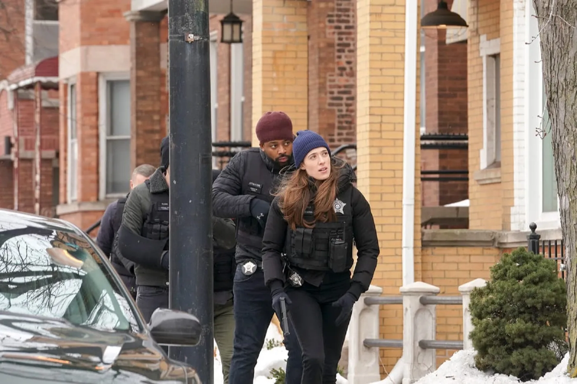 Marina Squerciati and LaRoyce Hawkins in Chicago P.D.: Closer (2022)