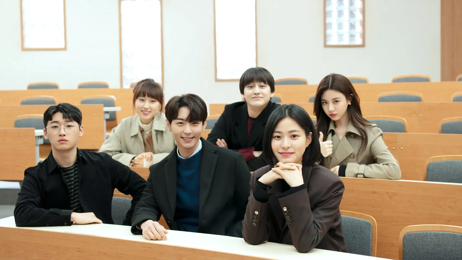 Go Yoon-Jung, Kim Bum, Lee Da-wit, Hyun Woo, Hye-young Ryu, and Soo-kyung Lee in Law School (2021)