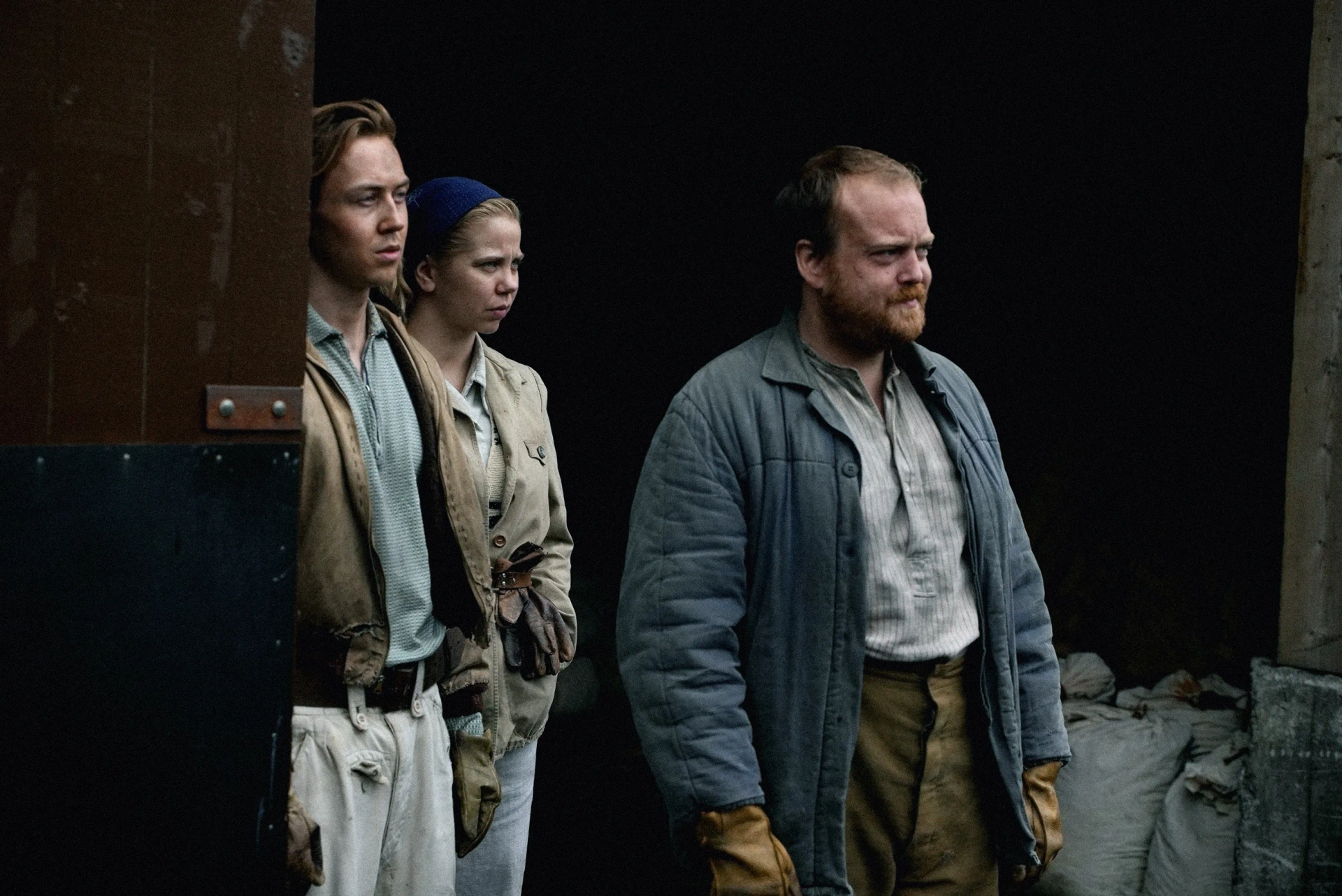 Karl Vidar Lende, Alexandra Gjerpen, and Arthur Hakalahti in War Sailor (2022)