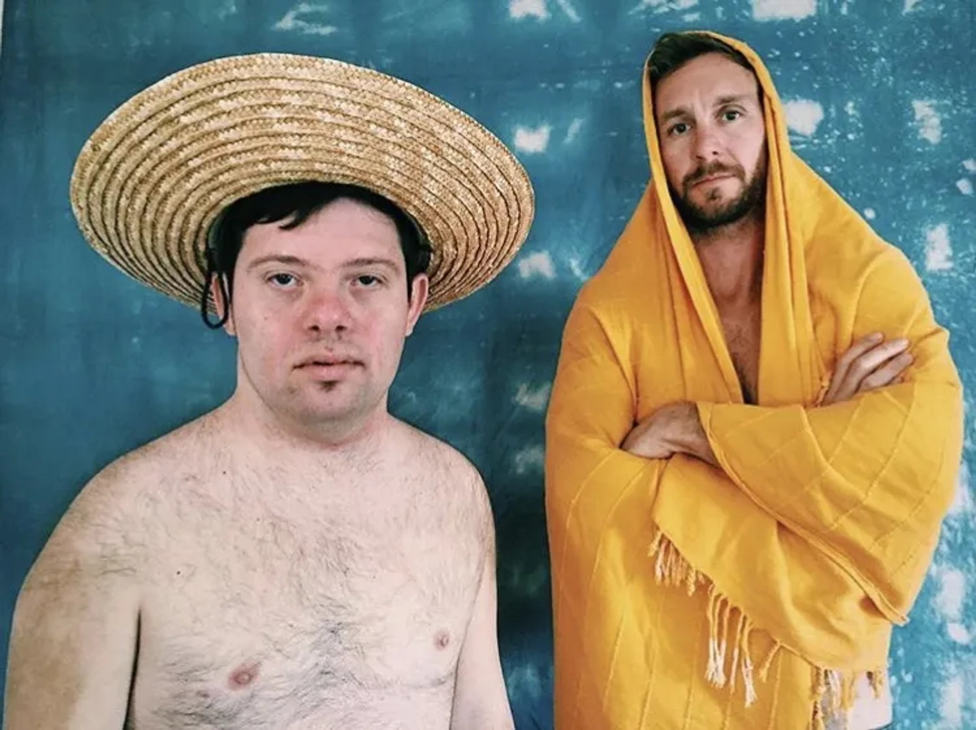 Tyler Nilson and Zack Gottsagen in The Peanut Butter Falcon (2019)
