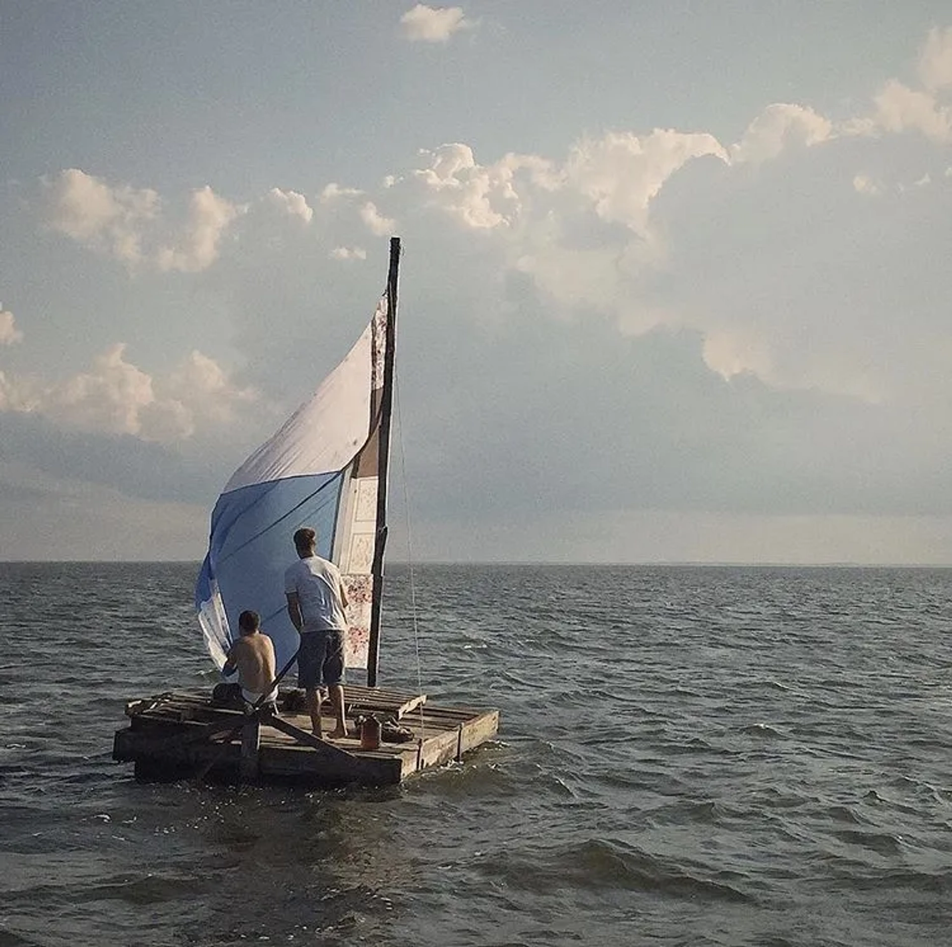 David Thies, Tyler Nilson, and Zack Gottsagen in The Peanut Butter Falcon (2019)