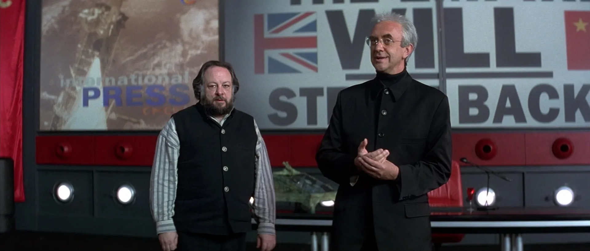 Jonathan Pryce and Ricky Jay in Tomorrow Never Dies (1997)