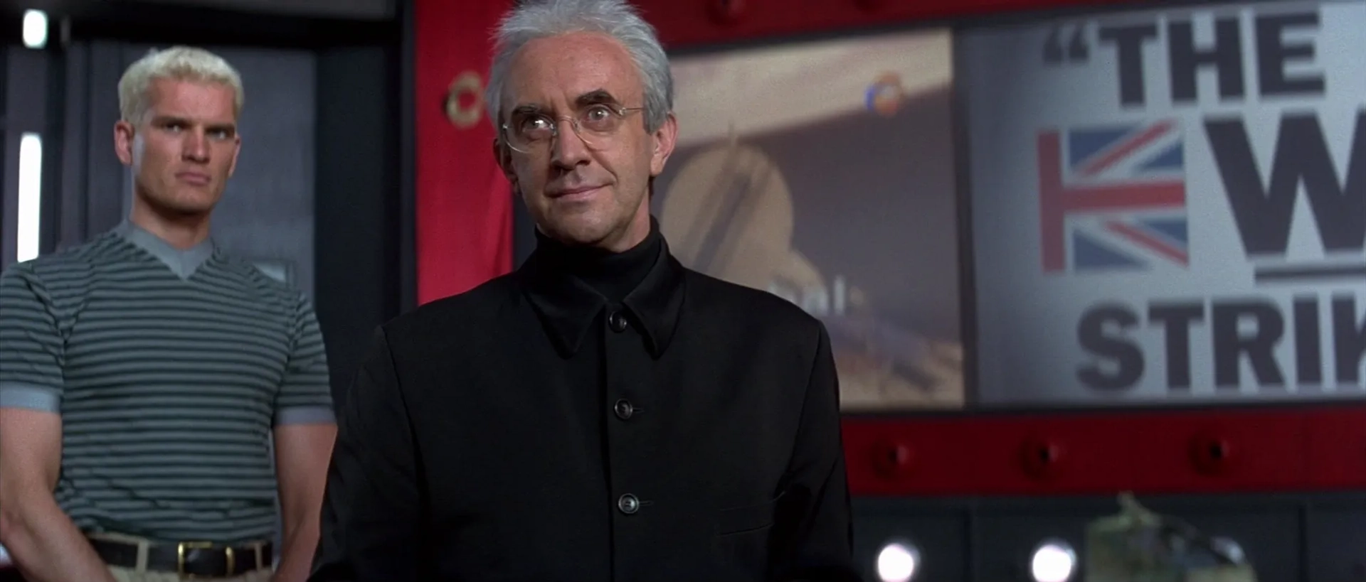 Jonathan Pryce and Götz Otto in Tomorrow Never Dies (1997)