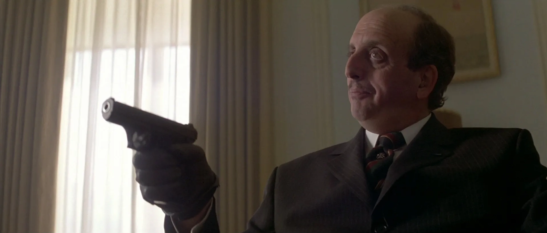 Vincent Schiavelli in Tomorrow Never Dies (1997)