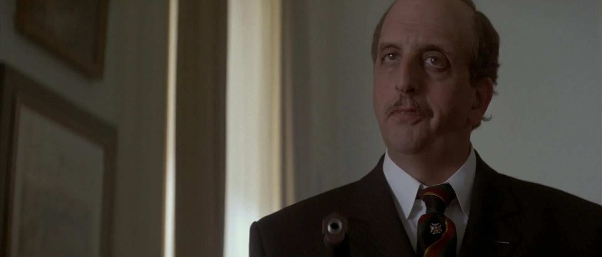 Vincent Schiavelli in Tomorrow Never Dies (1997)