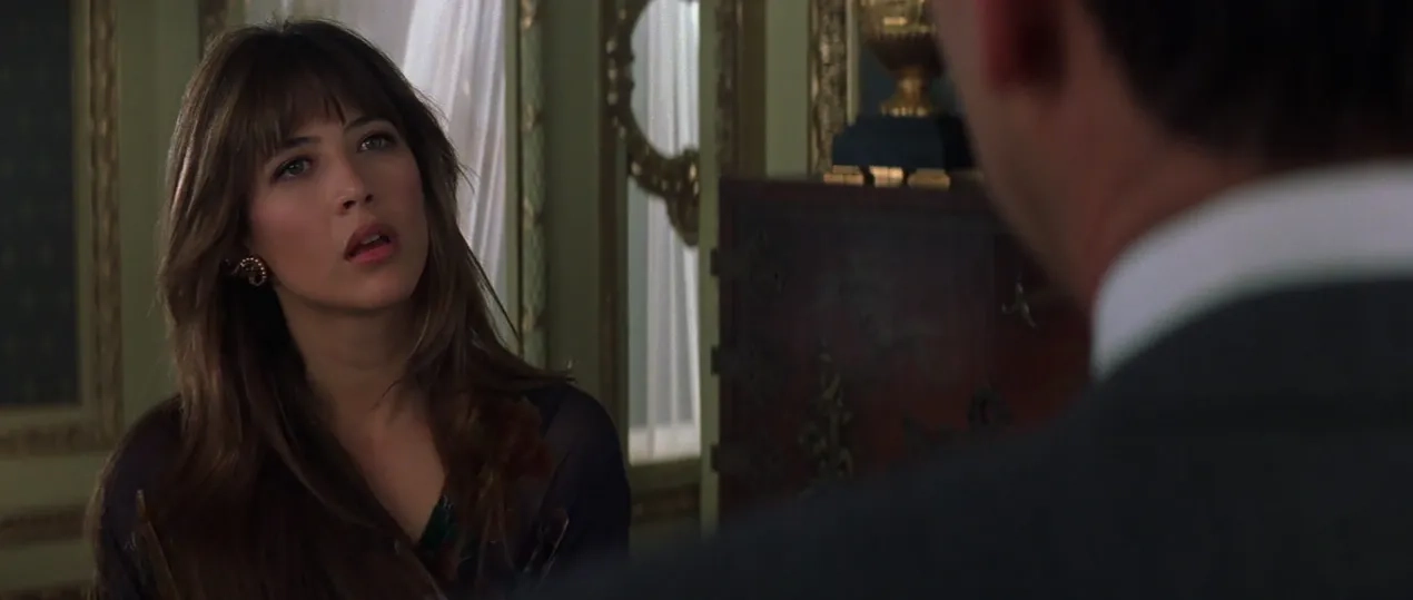 Pierce Brosnan and Sophie Marceau in The World Is Not Enough (1999)