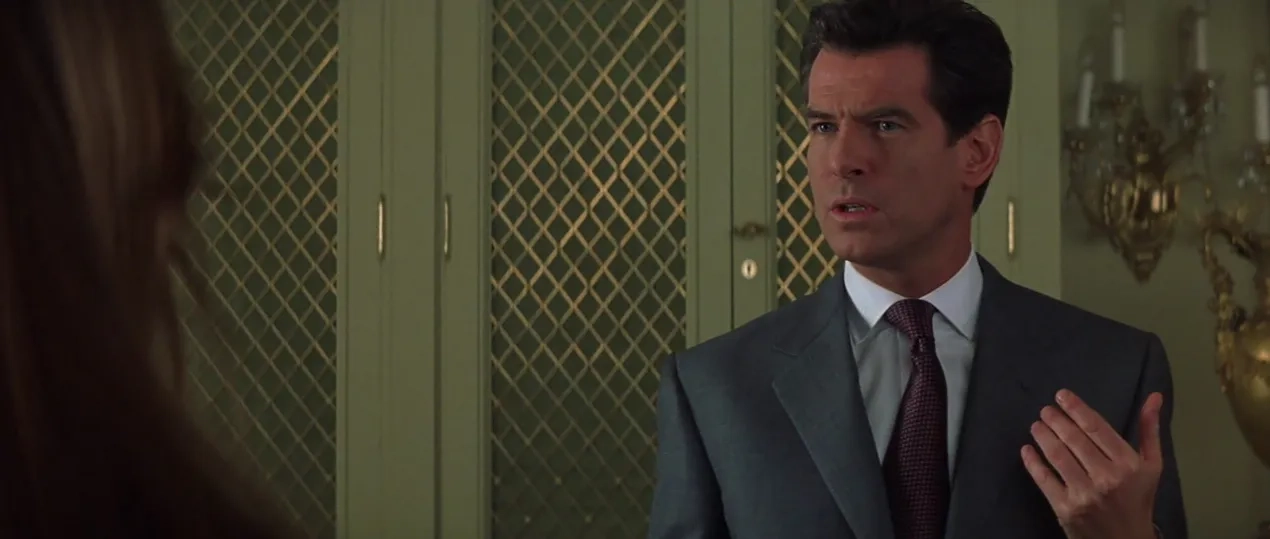 Pierce Brosnan and Sophie Marceau in The World Is Not Enough (1999)