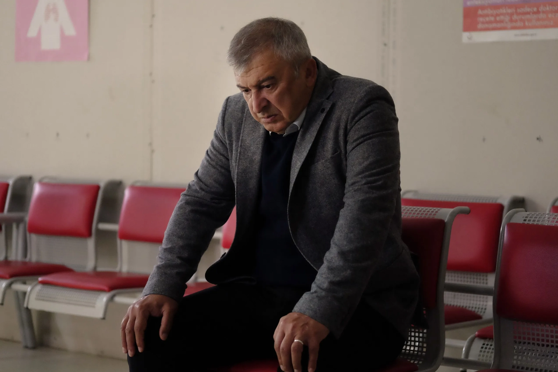 Hüseyin Avni Danyal in Family Secrets (2021)