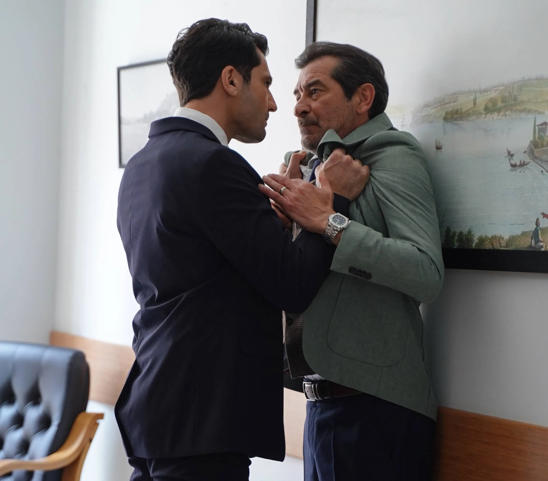 Ugur Polat and Kaan Urgancioglu in Family Secrets (2021)