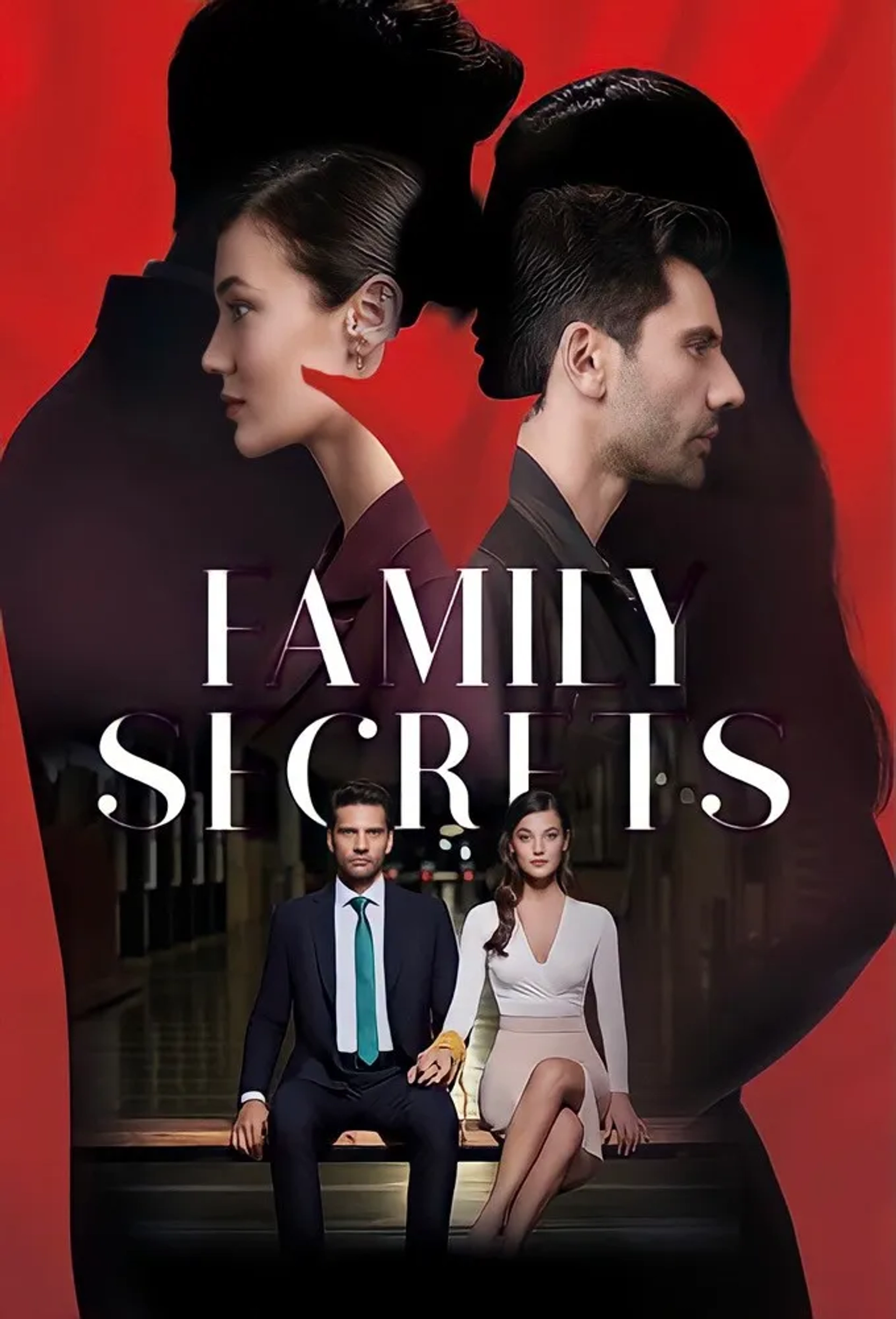 Kaan Urgancioglu and Pinar Deniz in Family Secrets (2021)