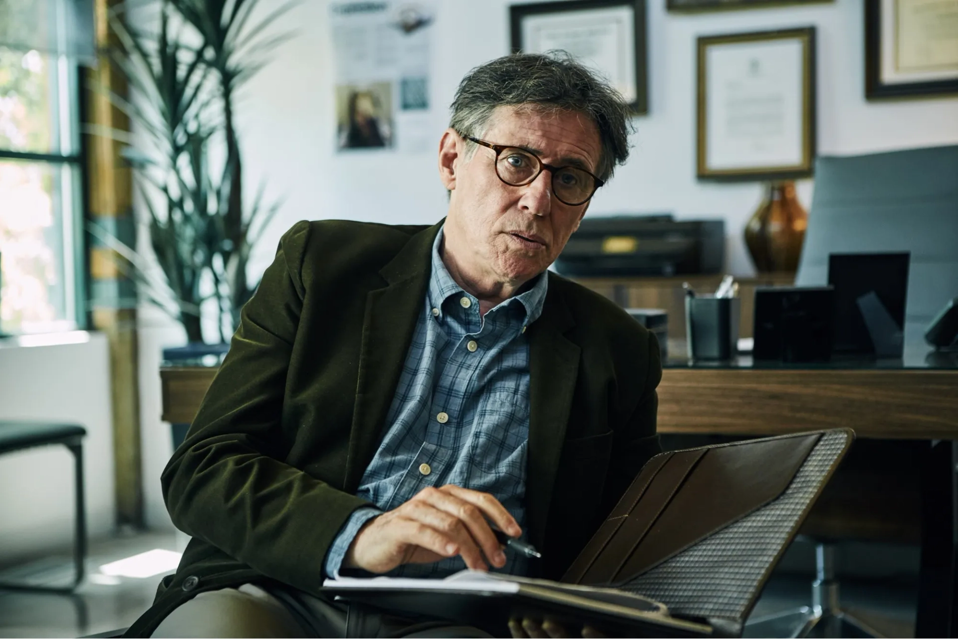 Gabriel Byrne in Hereditary (2018)