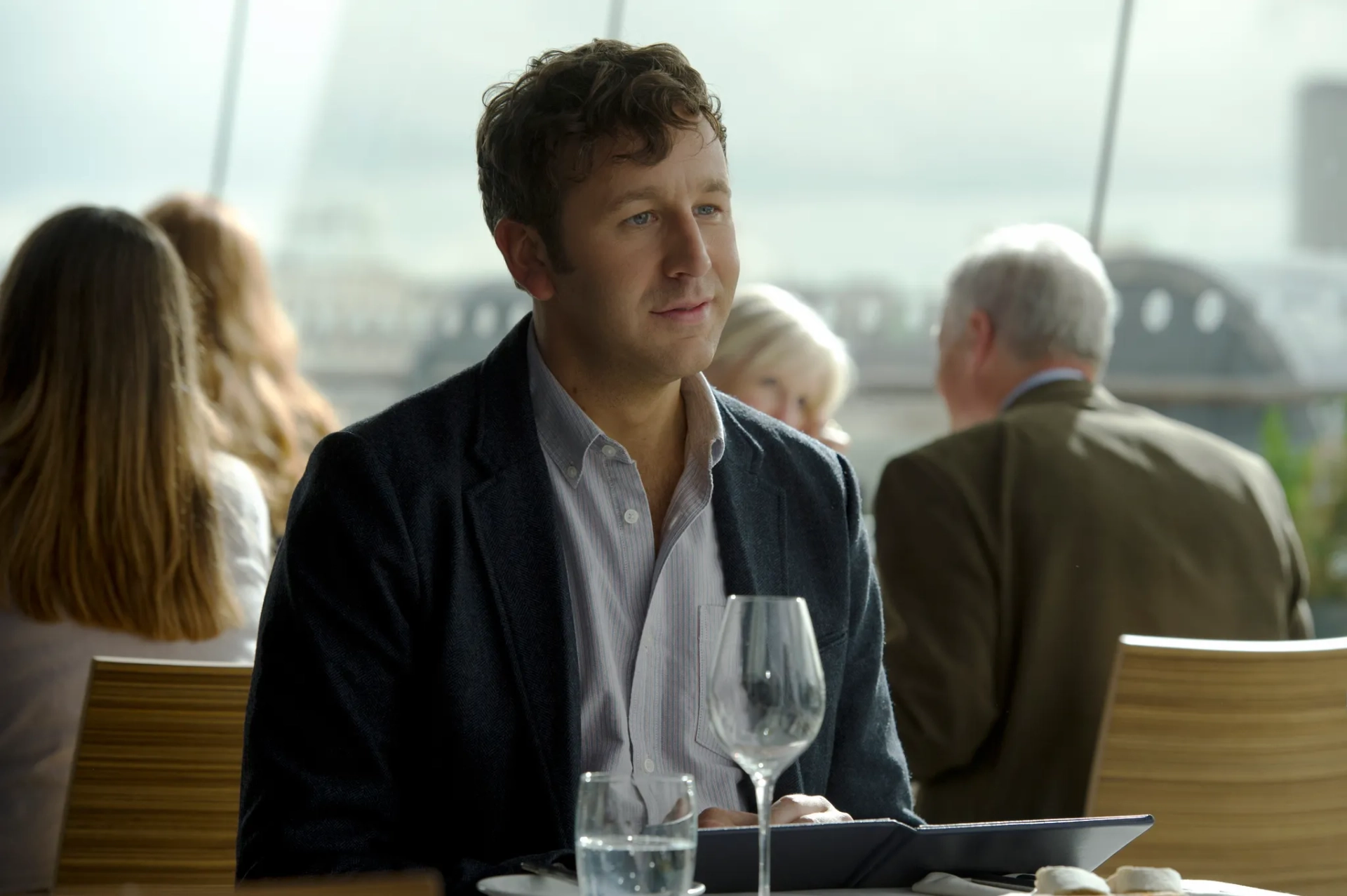 Chris O'Dowd in Thor: The Dark World (2013)