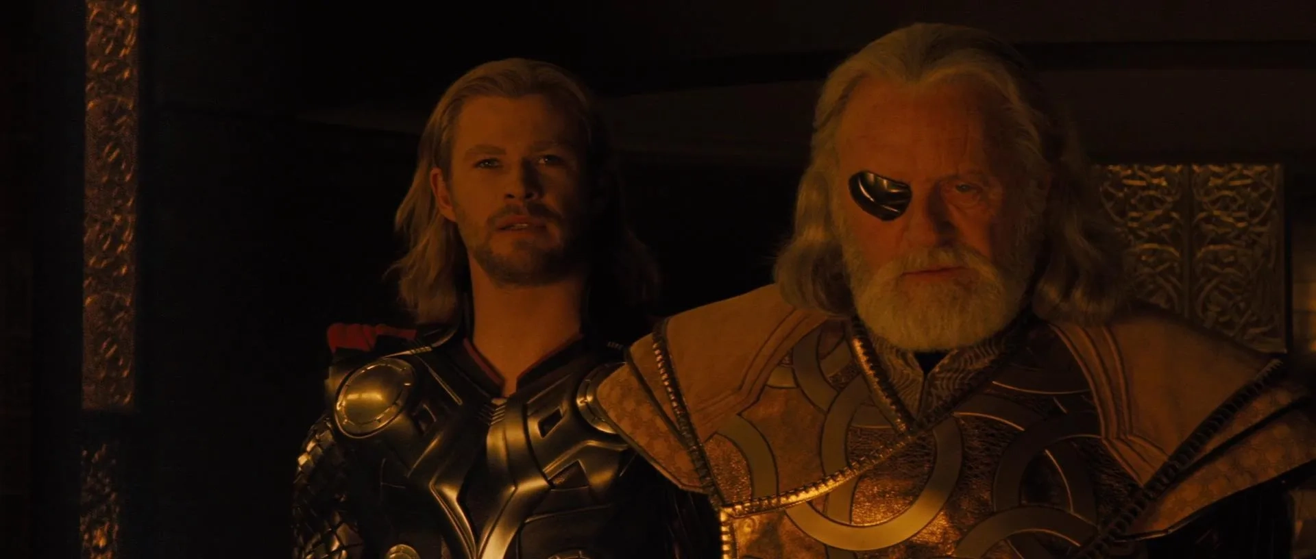 Anthony Hopkins and Chris Hemsworth in Thor (2011)