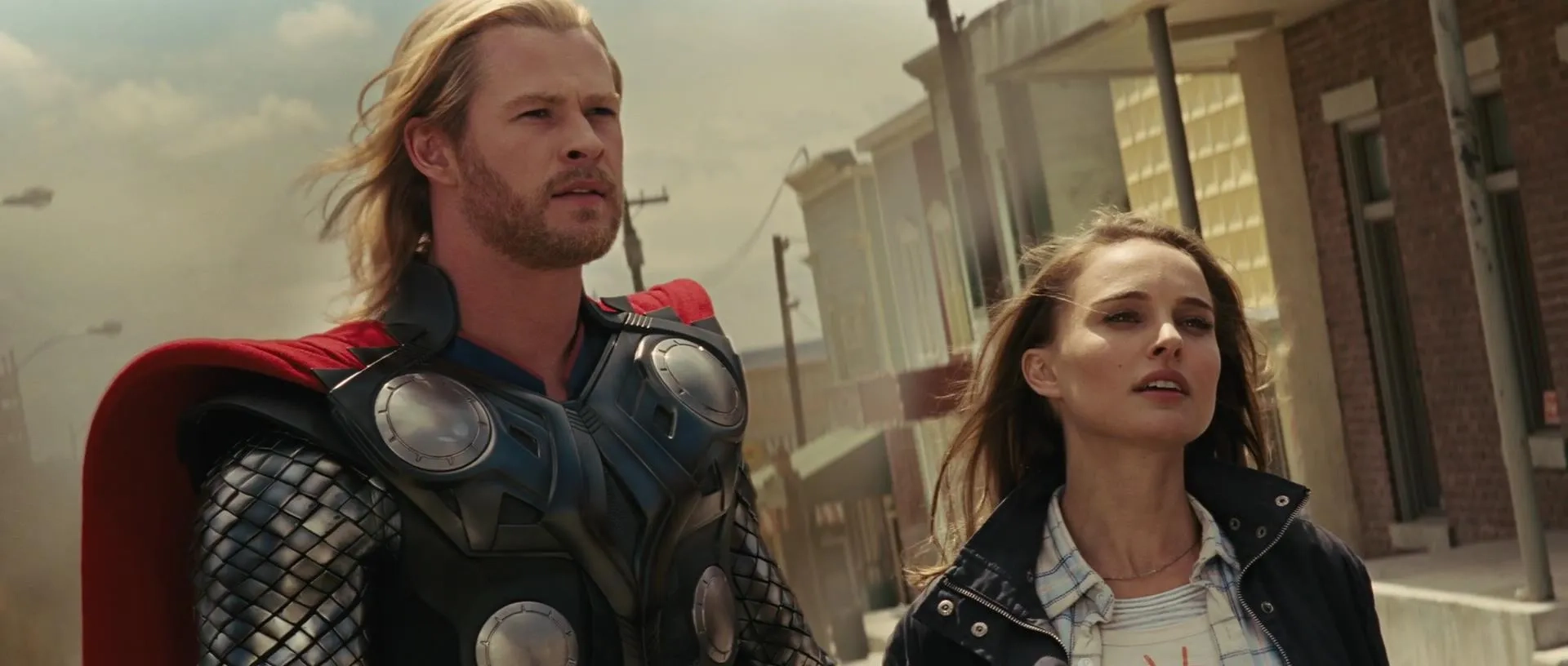 Natalie Portman and Chris Hemsworth in Thor (2011)