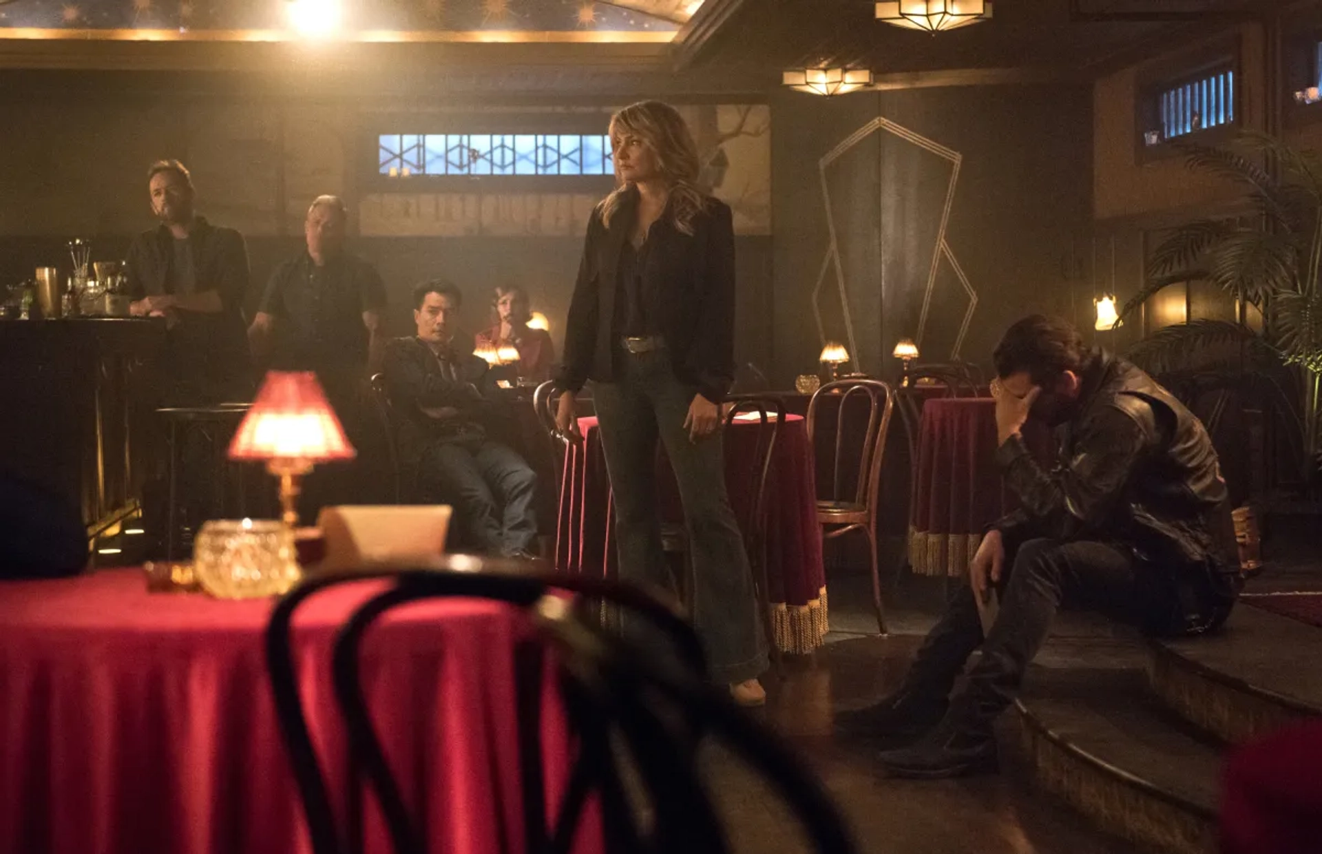 Skeet Ulrich, Luke Perry, Mädchen Amick, Martin Cummins, Matthew Yang King, and Nathalie Boltt in Riverdale (2017)