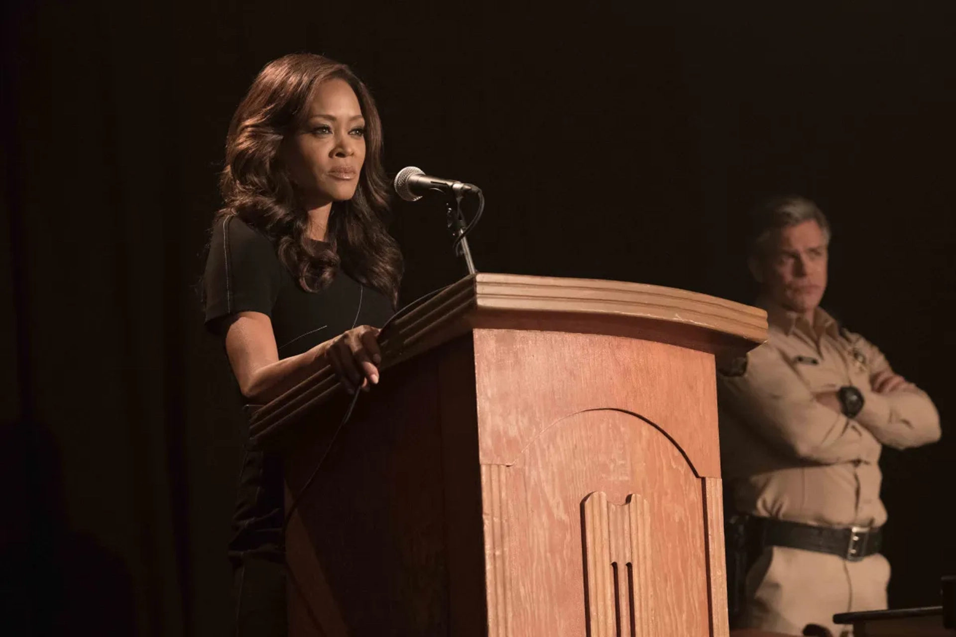 Robin Givens and Martin Cummins in Riverdale (2017)