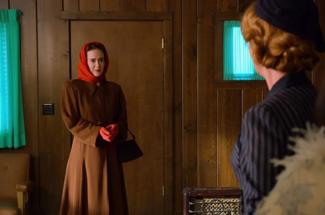 Sarah Paulson and Cynthia Nixon in Ratched (2020)