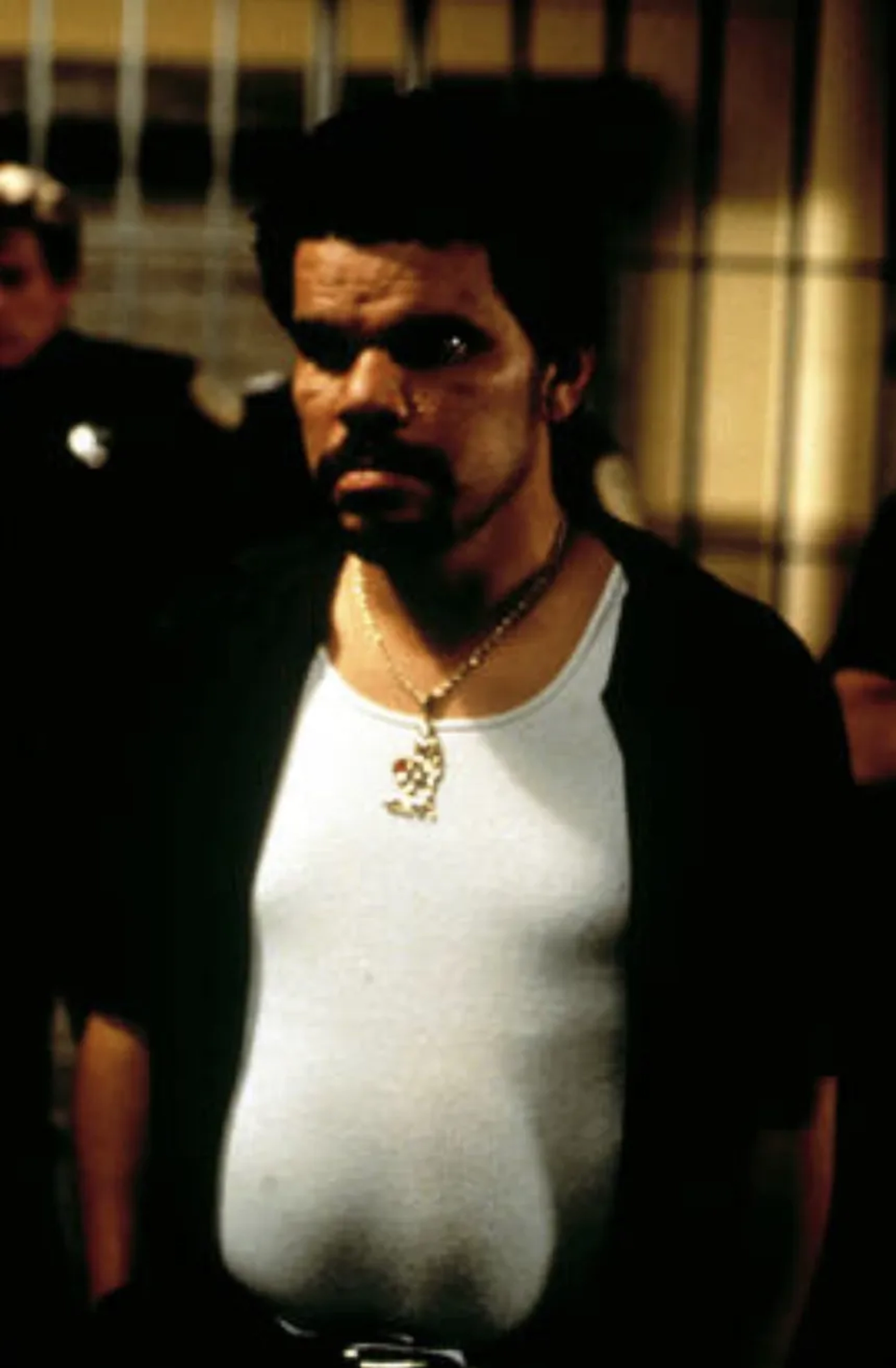 Luis Guzmán in Oz (1997)