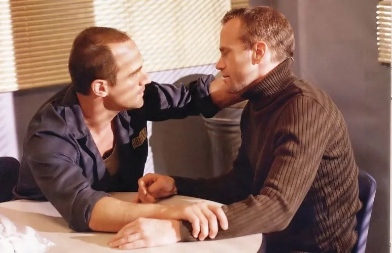 Christopher Meloni and Lee Tergesen in Oz (1997)