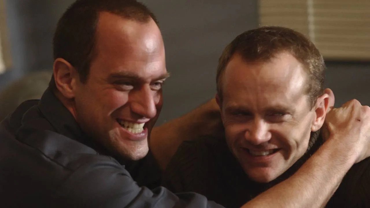 Christopher Meloni and Lee Tergesen in Oz (1997)