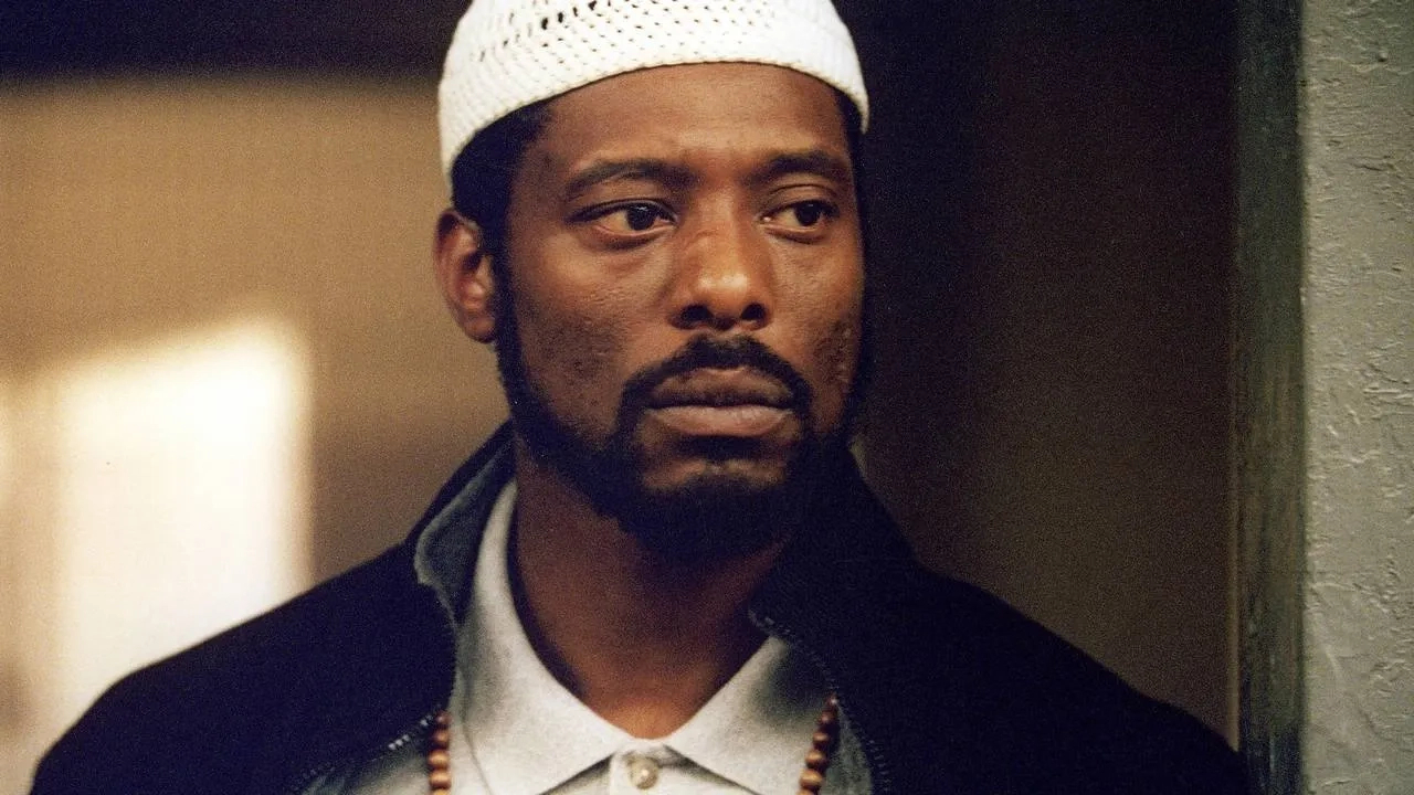 Eamonn Walker in Oz (1997)