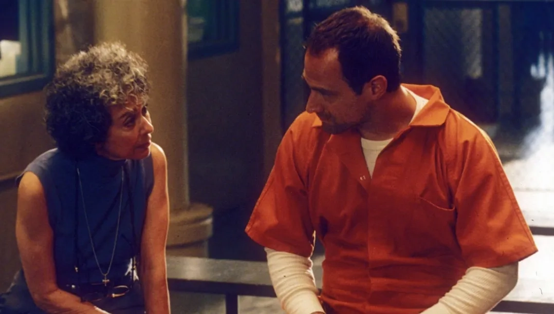 Rita Moreno and Christopher Meloni in Oz (1997)