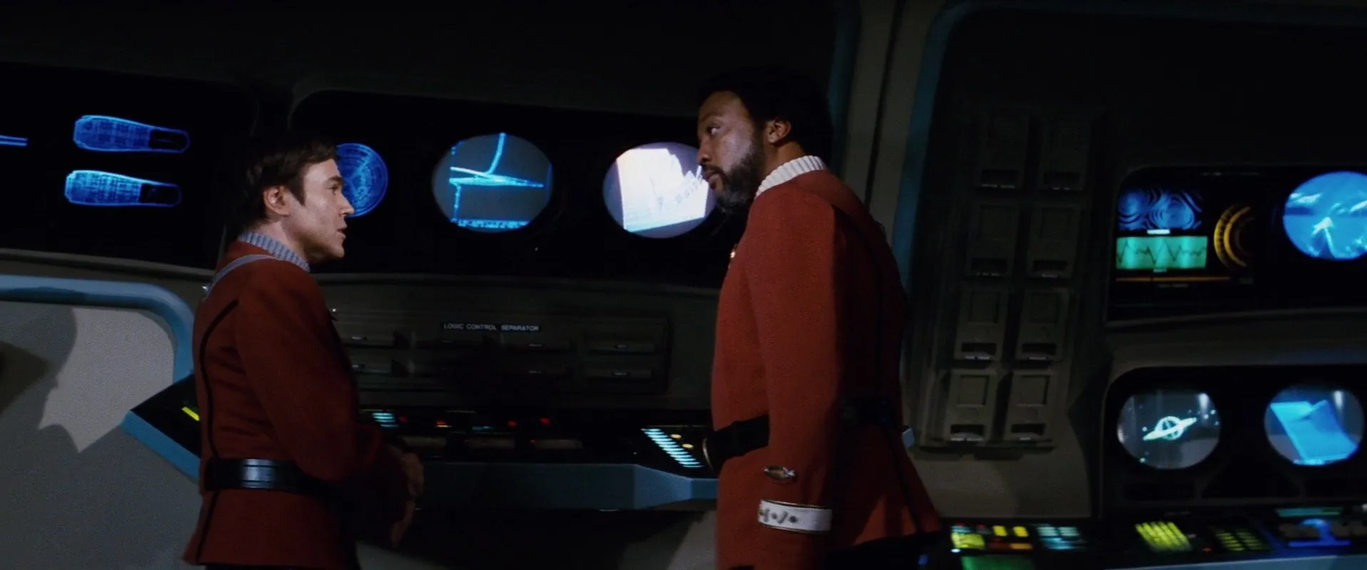 Walter Koenig and Paul Winfield in Star Trek II: The Wrath of Khan (1982)