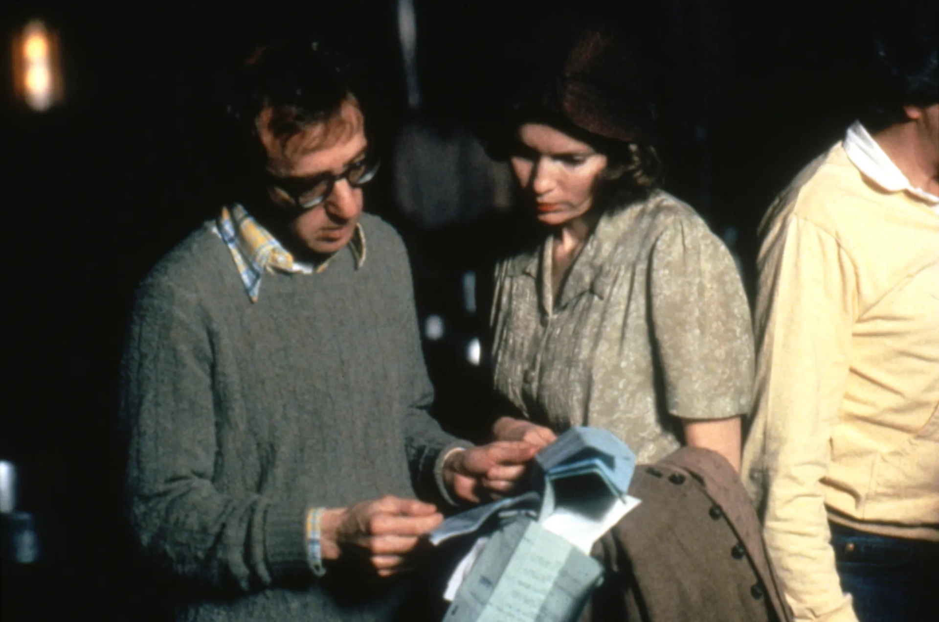 Woody Allen and Mia Farrow in The Purple Rose of Cairo (1985)