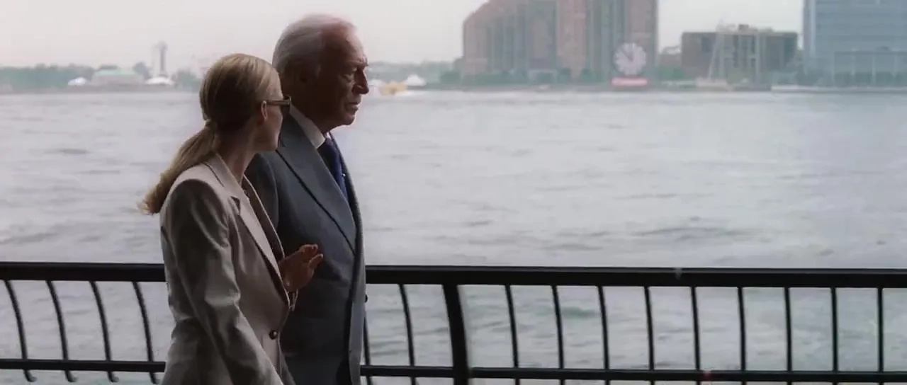 Jodie Foster and Christopher Plummer in Inside Man (2006)