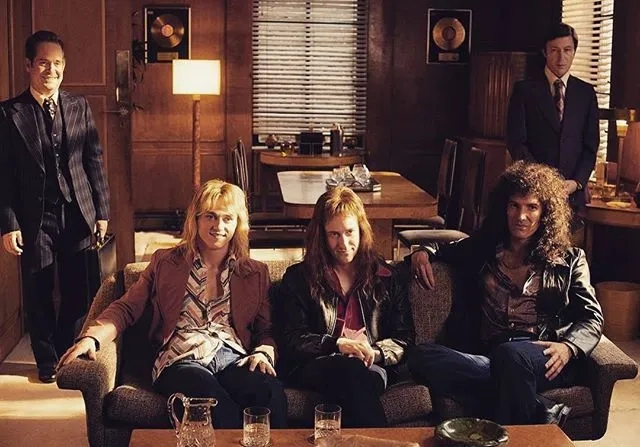 Joseph Mazzello, Aidan Gillen, Tom Hollander, Gwilym Lee, and Ben Hardy in Bohemian Rhapsody (2018)